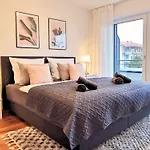 Fynbos Deluxe, Penthouse Oder Balkon, Parkplatz Lejlighed Straubing