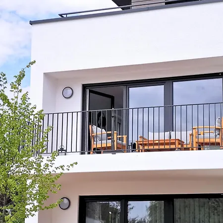 Fynbos Deluxe, Penthouse Oder Balkon, Parkplatz * Straubing