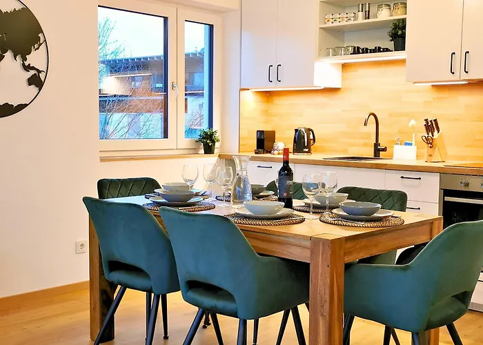 Fynbos Deluxe, Penthouse Oder Balkon, Parkplatz Apartman Straubing